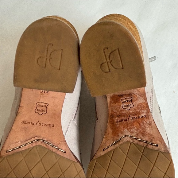 Donald J Pliner Elton Leather Cut Out Ankle Boots Pale Pink Gray Size 6M - Picture 11 of 17